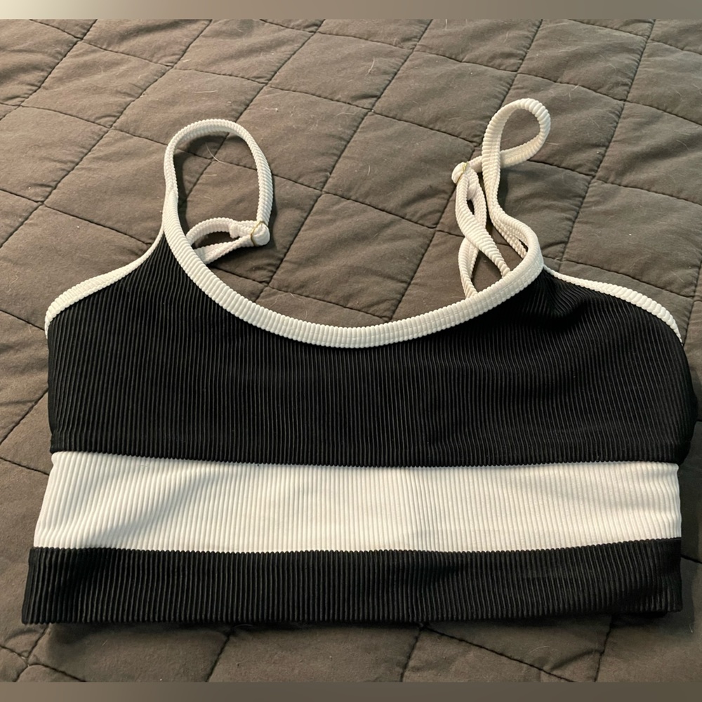 Beach riot sports bra